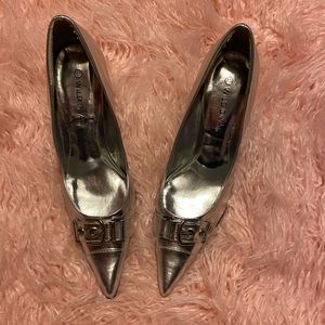 ❤️3 for $20 ❤️ Silver pumps